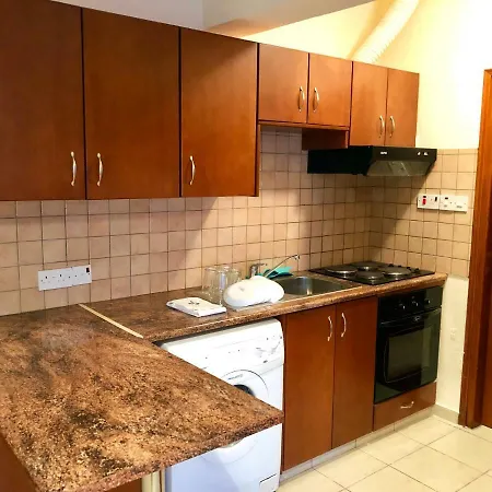 Lovely Entire In Great Location! Laciá